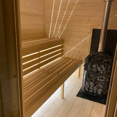 Apartament Przy Kawiarence 3 *